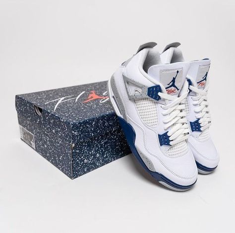 Air Jordan Basketball Shoes, Jordan Basketball Shoes, Nike Air Jordan Shoes, Jordan Basketball, Air Jordan 4, Air Jordan Shoes, Michael Jordan, Jordan Shoes, Nike Air Jordan