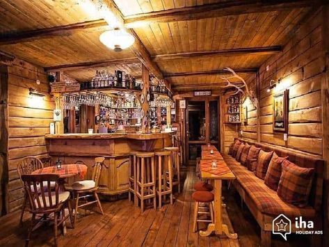 Backyard Bar Shed, Shed Bar Ideas, Backyard Pub, Garden Bar Shed, Western Bar, Man Cave Shed, Pub Interior, Man Shed, Bar Shed