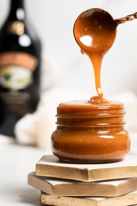 Irish Cream Caramel Sauce - The Petite Whisk Baileys Caramel, Making Caramel, Whiskey Sauce, Cream Caramel, How To Make Caramel, Irish Cream Liqueur, Cream Liqueur, Salted Caramel Sauce, Baileys Irish Cream