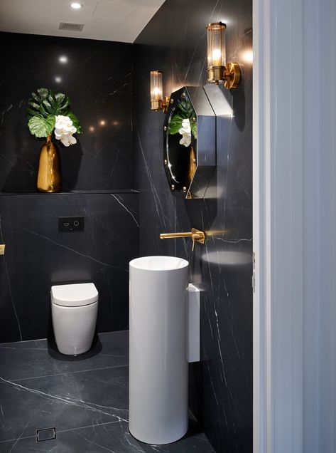 Nero Marquina Bathroom, Wc Design, Nero Marquina, Stone Bench, Ideas Hogar, Kitchen Inspiration Design, Bathroom Inspo, Toilet Accessories, Design Decor