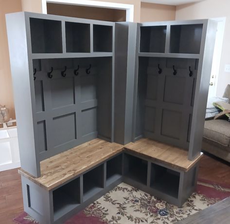 Mudroom Storage Corner, L Shaped Hall Tree, L Shaped Drop Zone, Corner Mudroom Lockers, Corner Mud Room Ideas, Corner Coat Rack And Bench, Corner Drop Zone, Built In Coat Rack Entryway, Corner Mudroom Bench