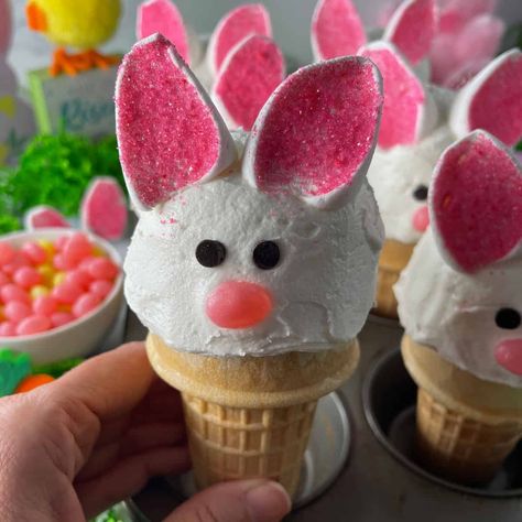 Easy Bunny Cupcakes with Marshmallow Ears - Mom Loves Baking Bunny Cupcakes Ideas, Easter Ice Cream, Chocolate Twinkie, Gluten Free Cupcake Recipe, Easter Cupcakes Easy, Easter Deserts, Bunny Cupcake, Ice Cream Cone Cupcakes, Ice Cream Cone Cake