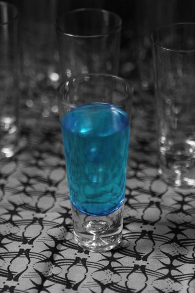 Romulan Ale (a possible recipe) Romulan Ale, Star Trek Theme, Star Trek Show, Fantasy Worlds, Shot Recipes, Hello Fashion, Alcohol Drinks, Delicious Drinks, Sweat Set