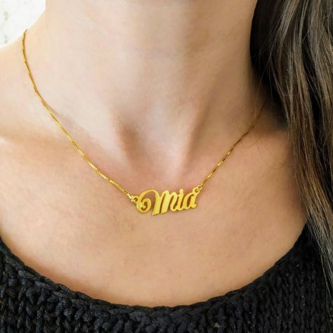 "14k Solid Gold Name Necklace 😍 Personalized Necklaces" Necklace With Name, Name Necklace Gold, Alphabet Necklace, Name Pendant, Nameplate Necklace, Gold Name Necklace, Custom Pendants, Gifts For Your Girlfriend, Necklace Personalized