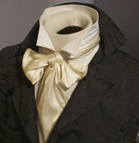 REGENCY Brummel Victorian Ascot Tie Cravat - CREAM Dupioni Silk Victorian Outfit Men, Victorian Mens Clothing, Victorian Men, Victorian Man, Ascot Ties, Ties Mens Fashion, 1800s Fashion, Clothing Guide, Victorian Costume