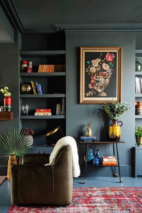 Are Dark Green Walls the New White Walls? (Short Answer: We Think Maybe) - Emily Henderson Modern Victorian Style, Grey Walls Living Room, Grey Wall Decor, Dark Green Walls, Dark Living Rooms, Emily Henderson, Dark Walls, Living Room Green, Living Room Paint