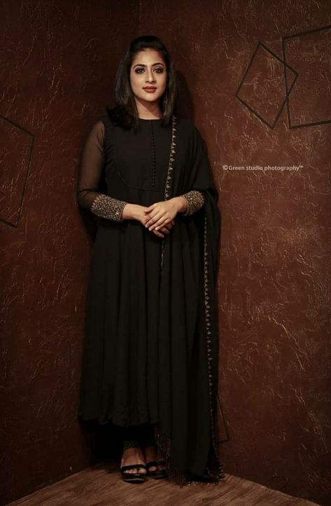 Gorget Anarkali Dress, Black Kurtis Design, Black Churidhar Designs, Black Churidar Designs Party Wear, Black Churidar Designs, Party Wear Churidar Designs, Gorget Dress Design, Black Churidar, Black Salwar