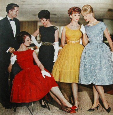 Fabulous MadMen style! 1960s Fashion Formal, 60s Prom Dress 1960s, 70s Cocktail Party, 50s Cocktail Party, 60s Cocktail Party, 1960s Cocktail Party, Moda Z Lat 70., 1961 Fashion, 50s Birthday