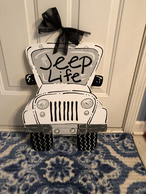 Jeep Crafts Diy, Jeep Wreaths, Jeep Door Hanger, Jeep Crafts, Jeep Life Decal, Jeep Doors, Jeep Decals, Door Hangers Diy, Summer Door Hanger