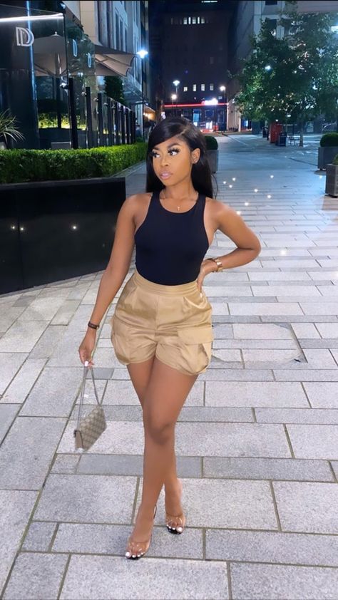 Khaki Shorts Outfit Black Women, Shorts Outfits Black Women, Breakfast Date Outfit, Outfit Ideas Classy, Breakfast Date, Date Outfit Ideas, Outfits Black Women, Streetwear Ideas, Boujee Outfits