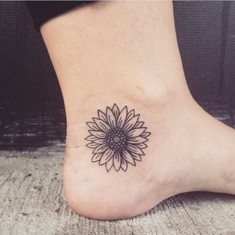 Sunnie tattoo!                                                       … Sunflower Tattoo Shoulder, Sunflower Tattoos, Sunflower Tattoo Design, Sunflower Tattoo, Foot Tattoo, Ankle Tattoo, Trendy Tattoos, Foot Tattoos, Piercing Tattoo