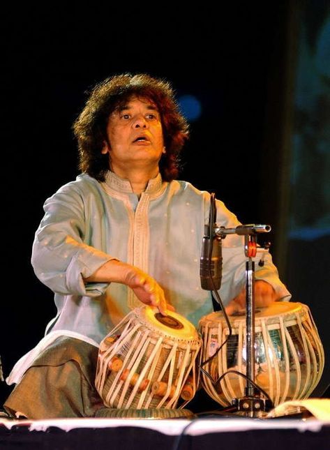 Zakir Hussain, Indian Classical Music, Independence Day India, Dream Motivation, Classical Musicians, Legendary Singers, Indian Music, New Photo Download, Indian Photography