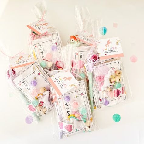 cwkidslifestyle - Etsy Diy Goodie Bags For Kids Birthday, Unicorn Goody Bag Ideas, Party Packs For Kids Goody Bags, Birthday Treat Bags For School, Birthday Goodie Bags For School, Goodies Bag Ideas For Kids Birthday, Best Party Favors For Kids, Party Favor Bag Ideas, Preschool Party Favors