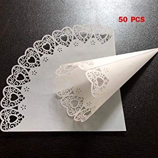 Wedding Cones, Paper Doily Crafts, Candy Wedding, Confetti Cones, Doilies Crafts, Wedding Favors And Gifts, Tafel Decor, Candy Gift Box, Paper Confetti