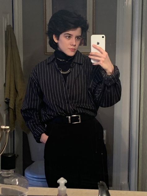 Club Outfits For Tomboys, Lesbian Aunt Outfit, Traffic Court Outfit, Nonbinary Street Style, Nonbinary Victorian Fashion, Goth Nonbinary Outfits, Masc Lesbian Fancy Outfits, Formal Enby Outfits, Preppy Nonbinary Outfits