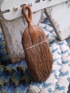 Handmade Broom, Bedknobs And Broomsticks, Whisk Broom, Brooms And Brushes, Pine Needle Baskets, A Broom, Primitive Kitchen, Primitive Farmhouse, Primitive Antiques