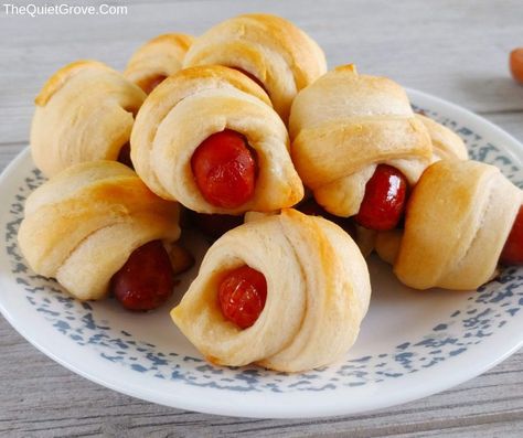 Easy Lit'l Smokies & Crescent Roll Pigs in a Blanket Easy Pigs In A Blanket, Pigs In Blanket, Spicy Honey Mustard, Crescent Roll Breakfast Recipes, Smokies Recipe, Lil Smokies, Breakfast Crescent Rolls, I Heart Naptime, Roll Recipes