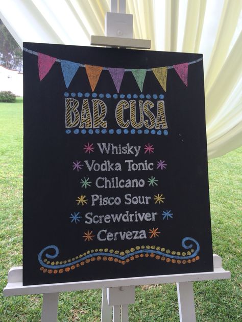 Pizarra Bar #chalkboard #handwritten #calligraphy #caligrafía #bar #event #weddingidea #weddingbar #colorchalks #handmade Pizarras Ideas, Bar Chalkboard Ideas, Business Chalkboard, Bar Chalkboard, Chalkboard Bar, Chalk Menu, Papan Menu, Coffee Shop Signs, Chalkboard Fonts