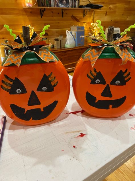 Tide Pods Container, Tide Pods, Scarecrow, Pumpkin Carving, Pumpkins, Carving