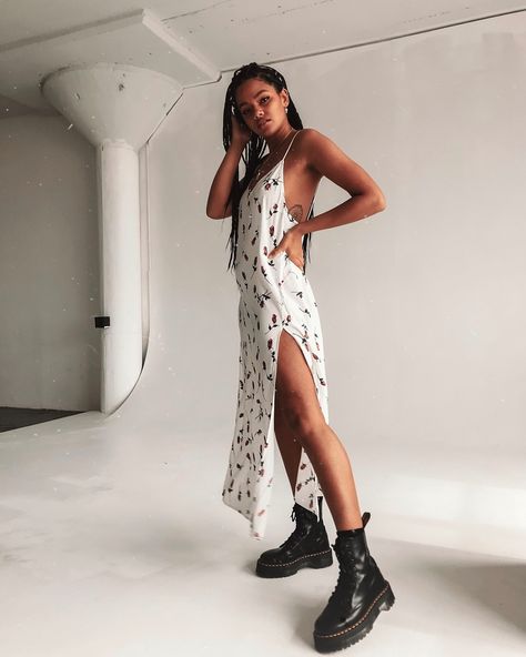 Our love for maxi's are real ♡ Motel Hime Maxi Slip Dress Cream Floral paired with our Dr. Martens Jadon Boots Black Polished || Tap to… Dress With Doc Martens, Doc Martens Outfits, Dress Cream, Maxi Slip Dress, Midi Maxi Dress, Cream Dress, Doc Martens, Pop Fashion, Womens Midi Dresses