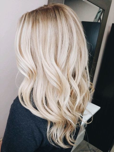 Balayage Medium, Balayage Blonde, Frontal Hairstyles, Blonde Hair Shades, Blonde Hair Looks, Hair Shades, Brown Blonde Hair, Long Blonde, Long Blonde Hair