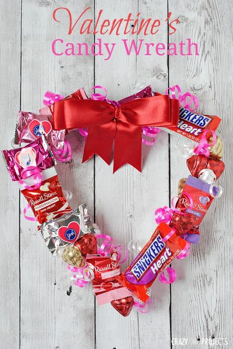 9 DIY Valentine Wreaths to Fill Your Space with Charm — Eatwell101 Valentine Wreath Craft, Couronne Diy, Saint Valentin Diy, Diy Valentines Day Wreath, Valentines Bricolage, Valentine Wreath Diy, Diy Valentine's Day Decorations, Candy Wreath, Valentine's Day Crafts For Kids