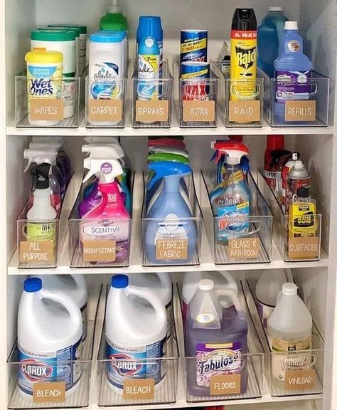 Linen Closet Organization Ideas, Closet Organization Solutions, Cleaning Supplies Organization, Colour Hallway, Closet Organization Ideas, House Organisation, Design Hallway, Linen Closet Organization, Desain Pantry