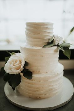 Simple 3 Tier Wedding Cake, Wedding Cake Simple, Kek Kahwin, One Tier Cake, 3 Tier Wedding Cake, Cakes Simple, Three Tier Cake, 3 Tier Wedding Cakes, Two Tier Cake