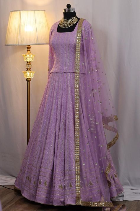 Punjabi Engagement Outfit, Punjabi Engagement, Indian Wedding Lengha, Lilac Lehenga, Lavender Lehenga, Lehenga Green, Embroidery Lehenga, Engagement Lehenga, Kids Ethnic Wear