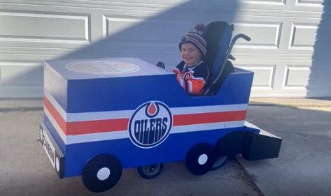 Zamboni Halloween Costume, Zamboni Costume, Hockey Trunk Or Treat, Hockey Halloween Costume, Hockey Halloween, Been Booed, Halloween Costumes Easy, You've Been Booed, Diy Halloween Costumes Easy