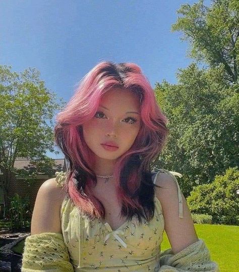 Streaks Hair Color, Streaks Hair, Pink Hair Streaks, Cute And Aesthetic, Pink Hair Dye, Color Streaks, Hair Color Streaks, Hair Streaks, Dyed Hair Inspiration