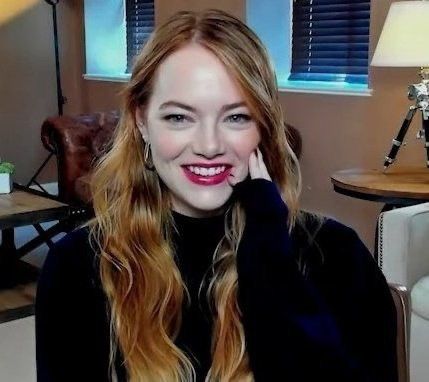 Emma Stone Interview, Emma Stone Hair, Gwen Stacy, Actrices Hollywood, Famous Stars, Emma Stone, Celebrity Pictures, Celebrities Female, Favorite Celebrities