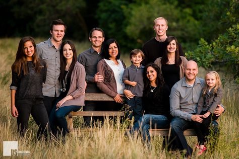 Three Generation Family Session » dougstroud photography blog site Large Family Pictures, Large Family Photography, Extended Family Pictures, Large Family Portraits, Large Family Poses, Extended Family Photography, Family Photo Colors, Big Family Photos, Extended Family Photos