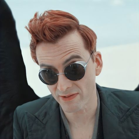 Crowley Glasses, Good Omens Crowley, Kaiju Paradise, Tv Icon, Michael Sheen, Good Omens, Stuff And Thangs, Going Crazy, Favorite Things