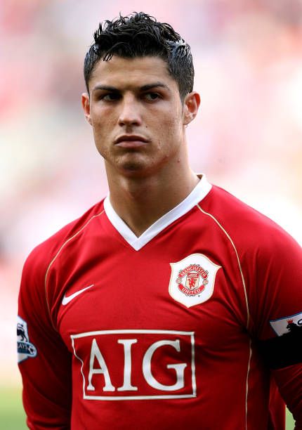 Cristiano Ronaldo Ronaldo Hairstyles, Cr7 Photos, Football Man Utd, Ronaldo Hair, Manchester United Ronaldo, Cristiano Ronaldo Hairstyle, Mohawk Hairstyle, Cristiano Ronaldo Young, Real Madrid Photos