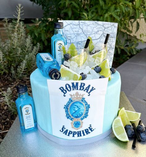 Gin Cake Design, Liquor Cupcakes, Bombay Sapphire Gin, Man Cake, 30th Party, 30 Birthday Cake, Birthday Cakes For Women, 50th Birthday Cake, Bday Cake