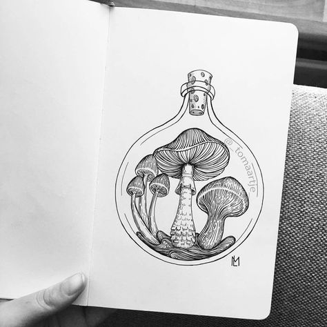 Mushroom Tattoos, Mushroom Drawing, Kunst Inspiration, Lukisan Cat Air, Ink Drawings, Mushroom Art, Pencil Art Drawings, Hippie Art, Ink Illustrations