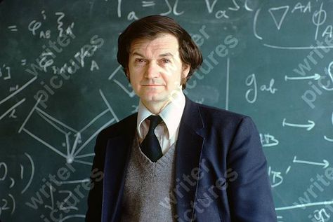 Roger Penrose Mathematicians Famous, Roger Smith Personas, Special Theory Of Relativity, Roger Penrose, Roger Broders Posters, Laws Of Physics, Famous Scientist, Free Thinker, Data Mining