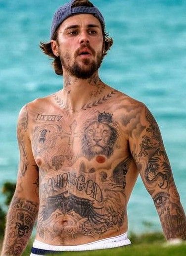 Bieber Tattoos, Boxer Tattoo, Justin Bieber Tattoos, Justin Bieber Images, Kyle Kuzma, Body Tattoo, Chest Tattoo Men, Justin Bieber Pictures, Male Celebrities