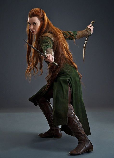 Legolas And Tauriel, Lotr Costume, Forest Green Dresses, The Hobbit Movies, Female Elf, Desolation Of Smaug, Tauriel, Evangeline Lilly, Outdoors Tattoo