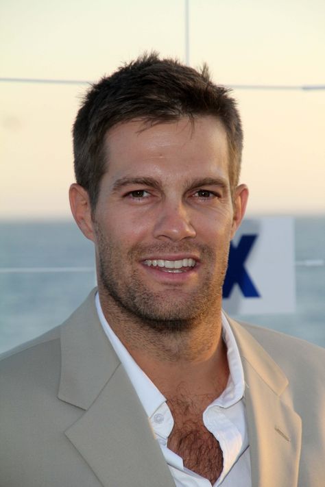 Geoff Stults, Luke Mitchell, Kevin Mckidd, Wedding Crashers, 7th Heaven, Professional Football, Wide Receiver, Shirtless Men, Hollywood Actor