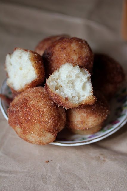 Kitchen Grrrls.: Vegan Cinnamon Sugar Sour Cream Doughnut Holes Sour Cream Donut Holes, Cream Doughnut, Sour Cream Donut, Cream Donut, Doughnut Holes, Fall Vegan Recipes, Vegan Donuts, Vegan Sour Cream, Donut Holes