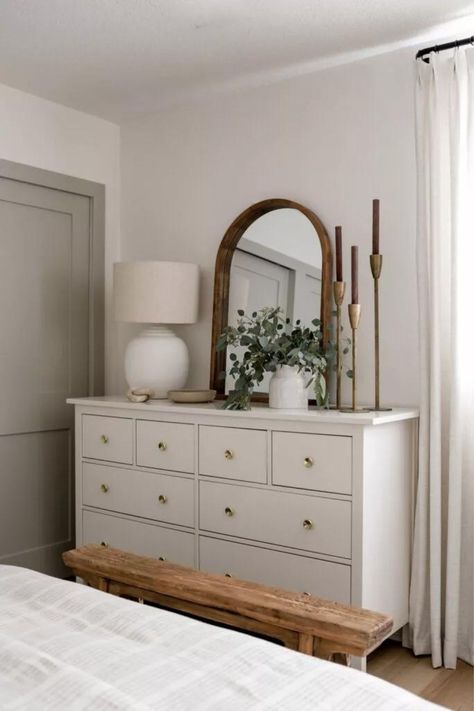 "Affordable Guest Bedroom Makeover | Before & After Reveal"

"Achieve a cozy, minimalist aesthetic in your guest bedroom. Perfect for small studio apartments and anyone who loves warm home decor! #DreamApartment #HomeDecor" Nightstand Styling Ideas, Cozy Minimalist Aesthetic, Dresser Styling Ideas, Luxury Guest Bedroom, Bedrooms Neutral, Bedroom Dresser Styling, Minimalist Dresser, Bedroom Makeover Before And After, Bedroom Styling Ideas