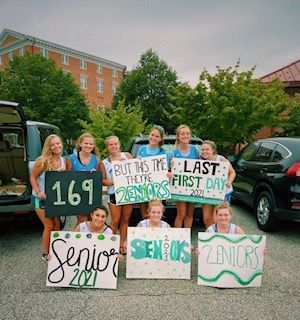 back to school last first day senior class high school posters cute and vsco Senior Painted Jeans, High School Posters, Senior Year Things, Senior Posters, Senior Night Posters, Senior Day, Class Poster, Senior Night, School Posters