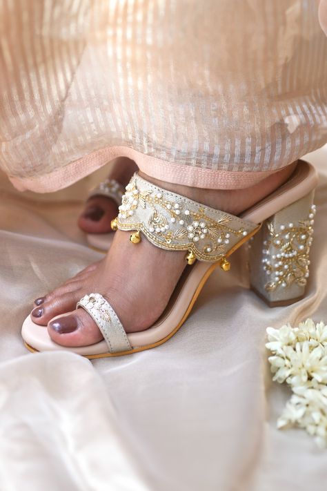 Beige Ghungroo Hazel Embellished Kolhapuri Block Heels Indian Heels Wedding, Traditional Heels Indian, Bridal Footwear Indian Heels, Bridal Sandals Heels Indian, Indian Heels, Wedding Crocs, Heels Fancy, Bridal Sandals Heels, Bridal Footwear