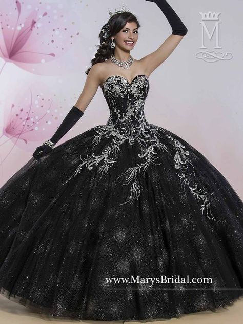 black quince dress-min Black Quince Dresses, Black And White Ball, Black Quince, Black Quinceanera Dresses, Quinceñera Dresses, Pretty Quinceanera Dresses, Quince Dress, Gaun Fashion, Dresses Quinceanera