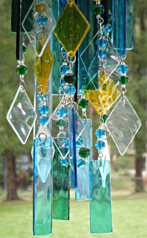 Windchimes Diy, Stained Glass Kits, Glass Windchimes, Crystal Suncatchers Diy, Make Wind Chimes, Wind Chimes Homemade, Suncatcher Diy, Wine Bottle Wind Chimes, Wind Chimes Craft