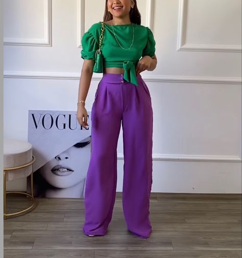 Purple Pants Outfit Aesthetic, Mother Outfits Casual, Purple Pants Outfit, Flamboyant Style, Outfit Aesthetic Summer, Outfits Formal, Black Fashion Designers, Pants Outfit Aesthetic, Colour Blocking Fashion