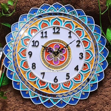 Do watch out 🕐➡️ Simple and Elegant 😍👌 Customised gift... #watch #gift #giftideas #handwork #handcrafted #art #artwork #lippanart #mudwork #mirrorwork #traditionalart #walldecor #wallart #artistoninstagram #color #time Lippan Art Watch, Lippan Painting, Lipin Art, Cartoon Wall Painting, Clock Making, Diy Jar, Clock Diy, Mirror Crafts, Lippan Art