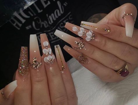 Brown Acrylics With Rhinestones, Gold And Silver Acrylic Nails, Gold Medium Nails, Rhinestone Fall Nails, Bling Fall Nails, Gold Nails With Gems, Acrylic Nails Initial Designs, Fall Themed Acrylic Nails, Acrylic Nail Designs Gold